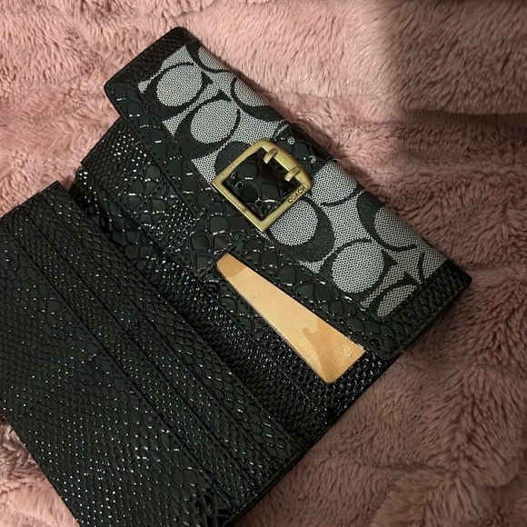 Coach trifold wallet - Picture 4 of 5